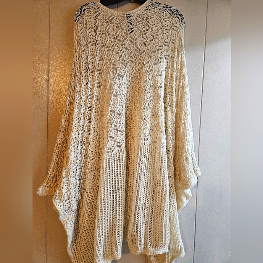 Torrid Crochet Ruana - Size O/S - NWOT - Picture 2 of 5